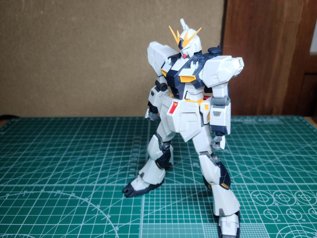 ちょこっと自分のオリジナルディティールを入れて見ましたが、これが失敗(笑)自分のセンスの無さが悔やまれる。あー。