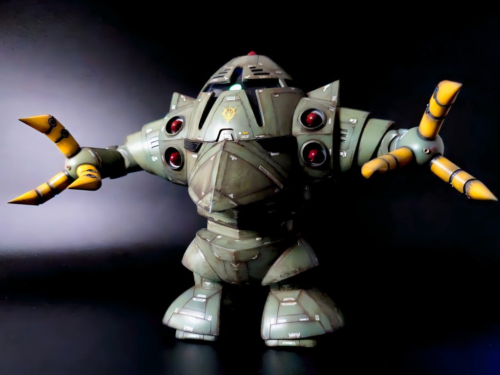 腕ぐらいしか動かないし…