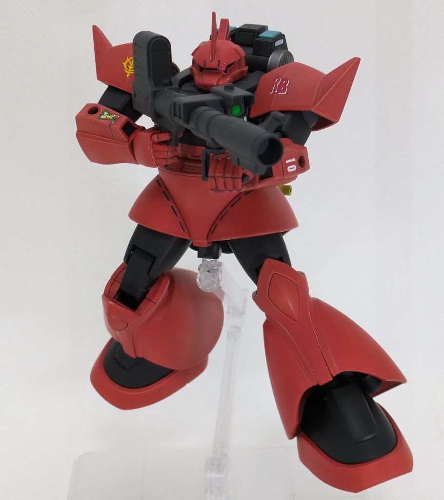 以上、高機動型ゲルググでした。ジョニー・ライデン専用ゲルググをプレバンで購入したんですが、ふと昔のMSV画稿見てて昔ボンボンで見た時の衝撃を思い出し、あの頃欲しかったのを作るなら今だ!とばかりに完成させました。バックパックは全部筆塗りだったので正直荒いです。でもまぁMSVっぽくなるから良いか!と開き直ってます(笑)