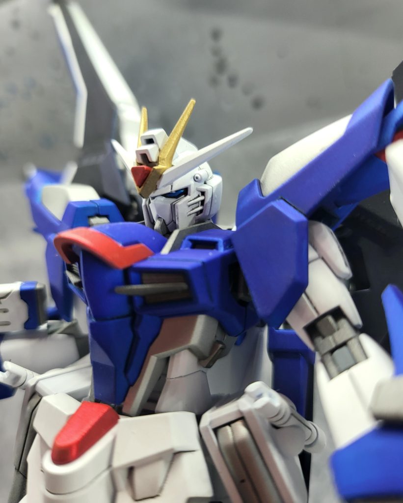 いかがでしょうか？塗りわけがそこそこあるので大変でしたがかっこよく仕上がったと思います。ちなみにスミイレはしておりません。🤣 