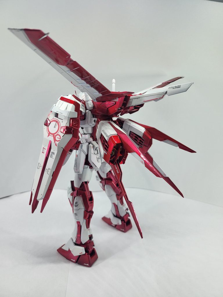 オール黒サフからのEXホワイトからのアルカナホワイトにつや消しスターブライトシルバーからのクリアルージュに光沢