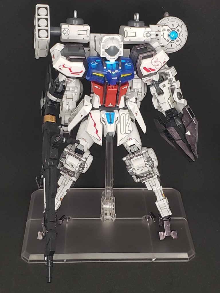 正面胸部のクリアパーツがいい感じ