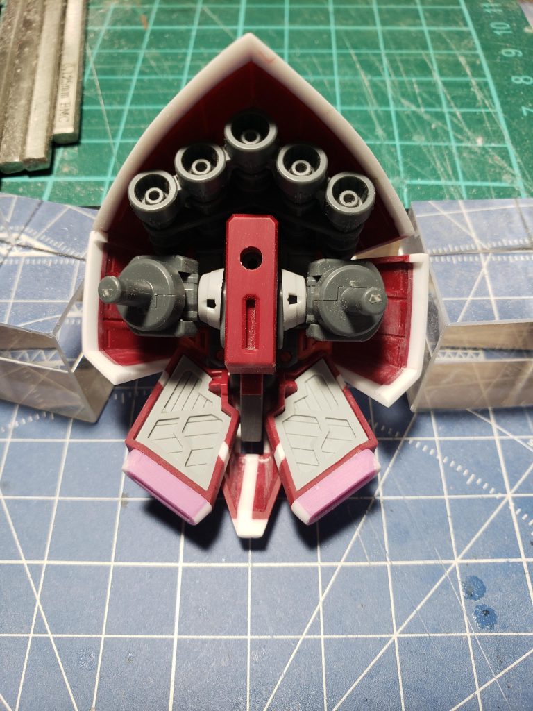 フロントスカートの裏打ちも制作