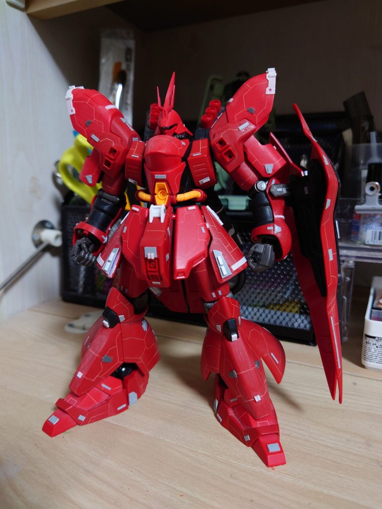 HGUCサザビー–2枚目/制作者：ヒロハル