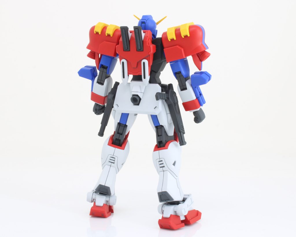 お尻のバーニアは少々チャチな感じだったので市販パーツのものと交換