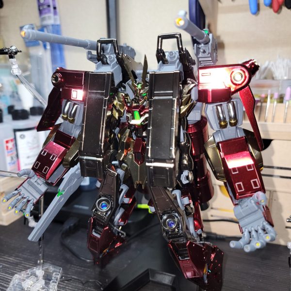 HGティフォエウスガンダムキメラ