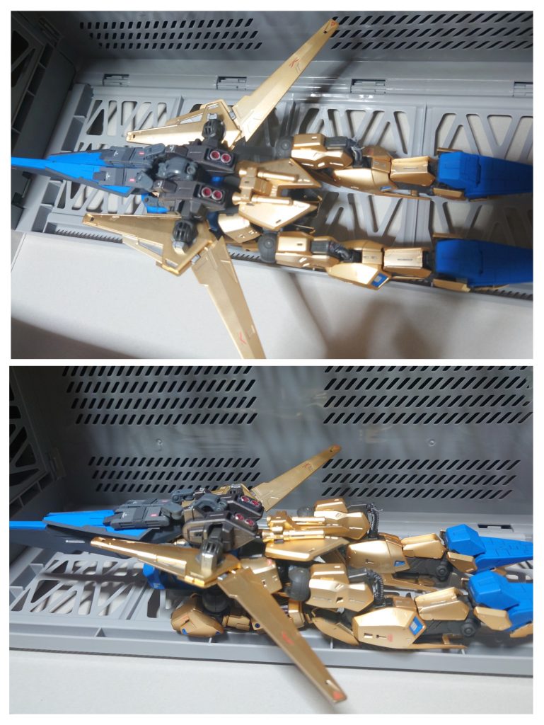 ボツになった変形方法を完成後にやってみたけど、やっぱダメだ…私の嫌いな「 ただ寝そべってるだけ変形」にしか見えないこれでやるなら股関節を開くだけじゃなく胴体側に引き上げないと脚が長すぎてバランス取れないから私の技量じゃムリだわ