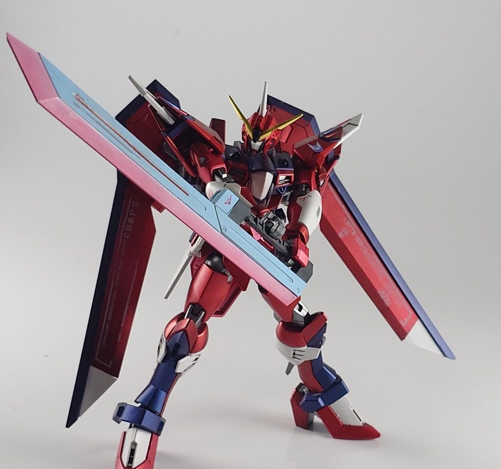 やっぱりシンの機体はこれが無いと 偽物ですが・・・