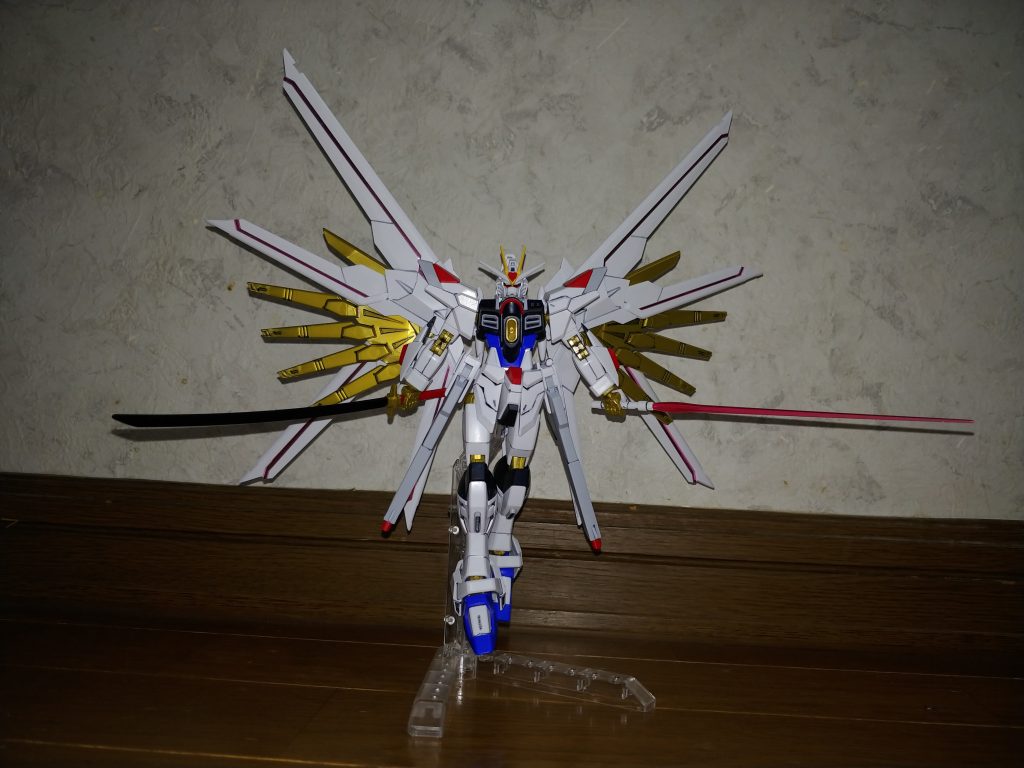 先ずはパケ絵ポーズ