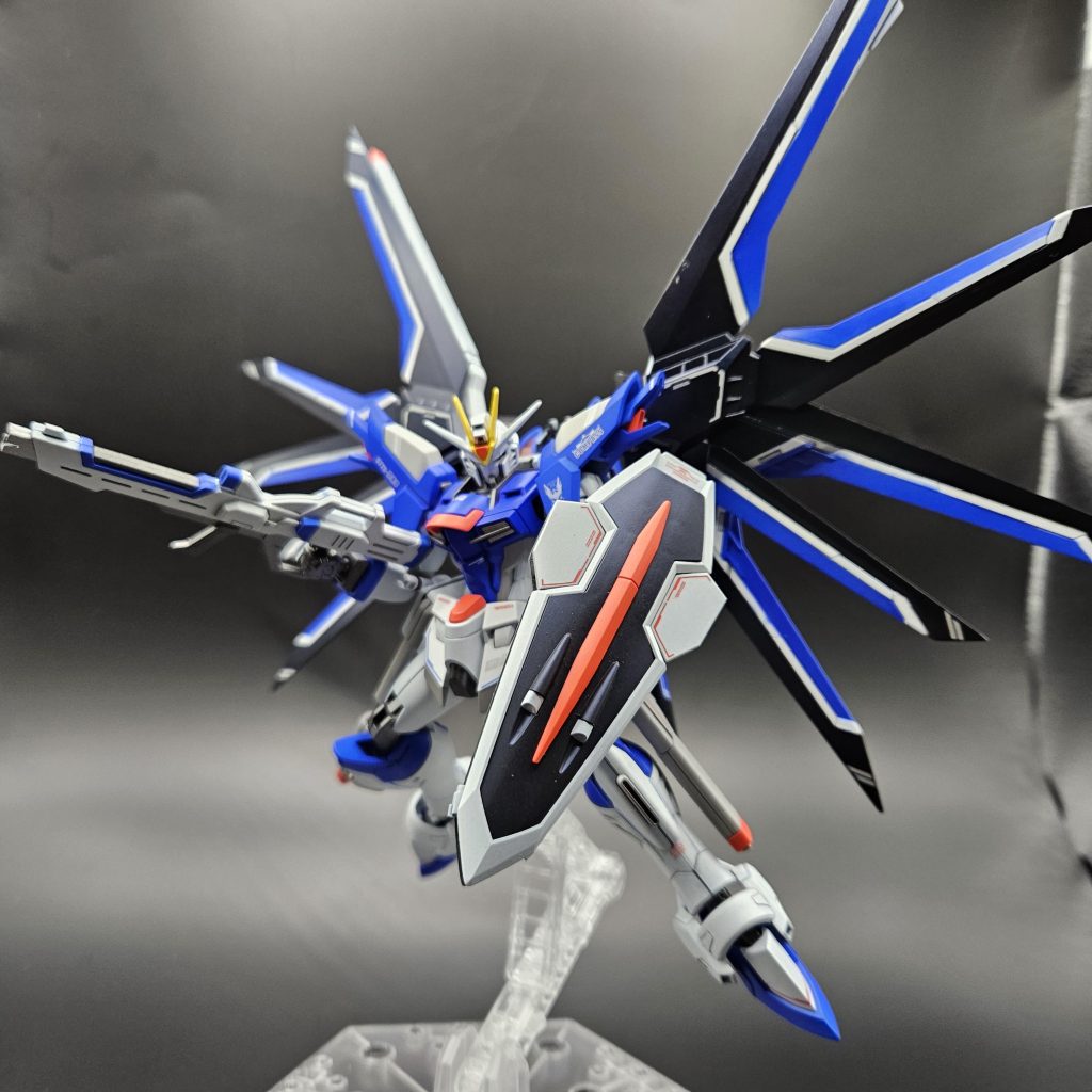 今回は黒サフからのグラデーションに挑戦してみましたが、まったく分かりませんねꉂ🤣𐤔