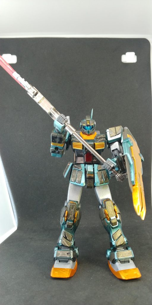 今回は【Ｇブラック×Ｇゴールド】、【コスモスメタブルー×ヘビーガンメタリック】、メタリックオレンジ、イエローゴールド、Ｇシルバー、ヘビーガンメタリック、メッキシルバー、Ｇグレー、【ヘビーガンメタリック×ホワイトゴールド】 ミスターホビーマーカー　　焼鉄色、カッパー 