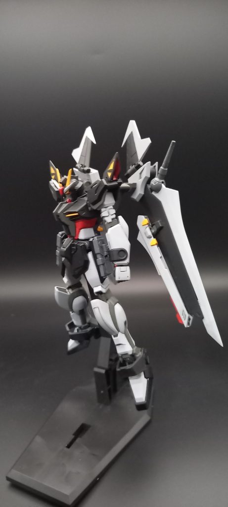 ストライクノワール–2枚目/制作者：パイルばんかー