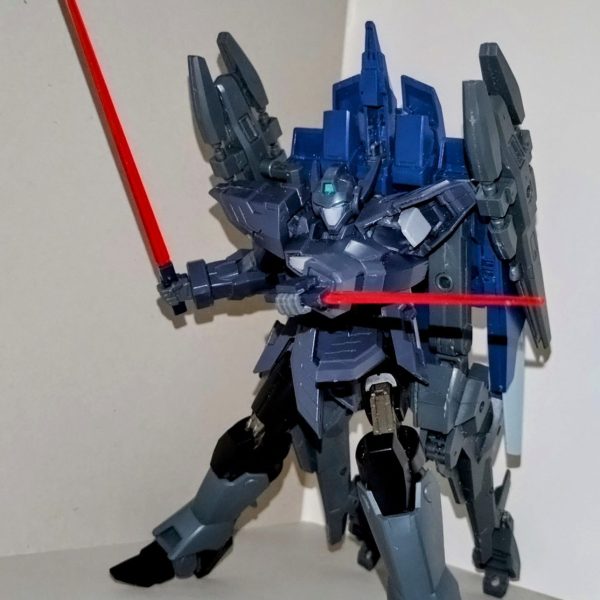 サーベル刃がないキットに余剰サーベル刃を組み込んでみる