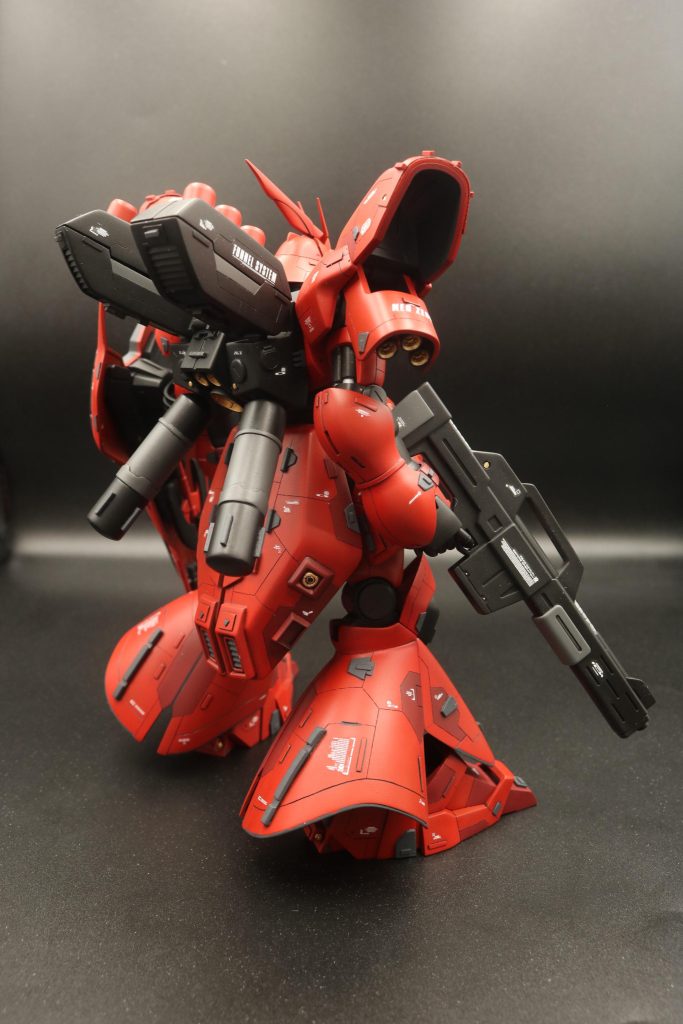 HGUCサザビー–4枚目/制作者：ヒロハル