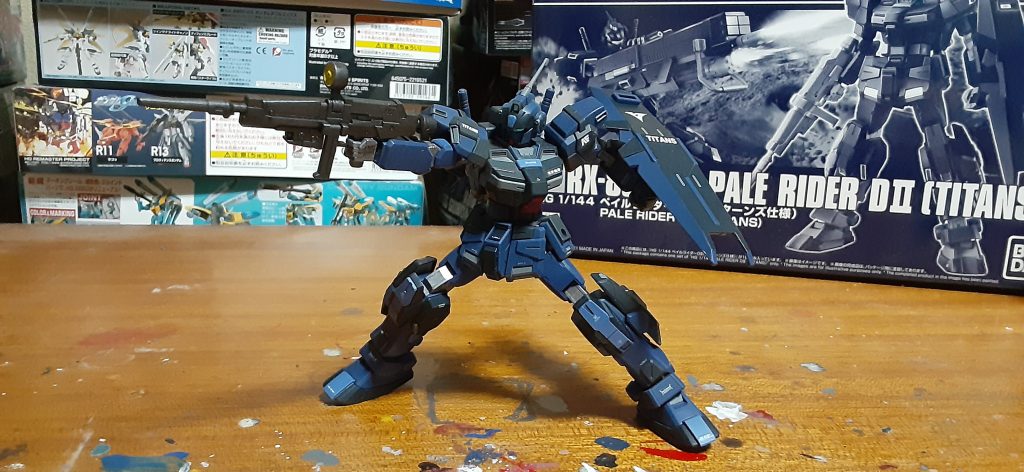 このキットの好きなポイントの一つ、ハイパービームライフル‼️複製しようと思ってたけど結局塗装して仕上げてました…このライフルだけでも出してw ライフルとシェキナーの銃身は焼鉄色と半つや黒を混ぜて重い感じにしてみました。