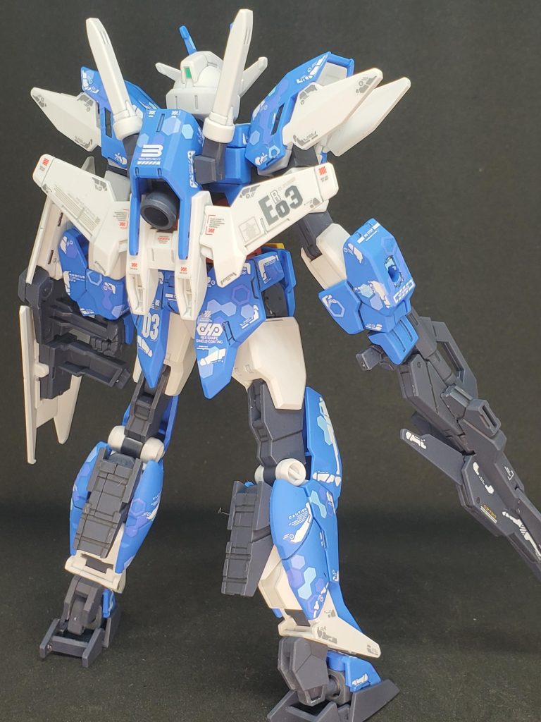 アースリィをER03と略すことにし文字デカール配置しましたが、読んだ感じ「エロス」になってしまう事に後から気付き修正できない状態に。エロス!