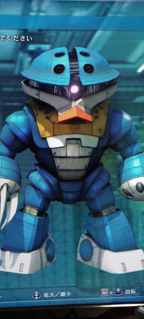 使った色は水性ホビーカラーのイエロー、スカイブルー、レッド、ホワイトでフレームにはガンメタを使用しています。バトルオペレーションのペイント機能を参考に塗装しました。