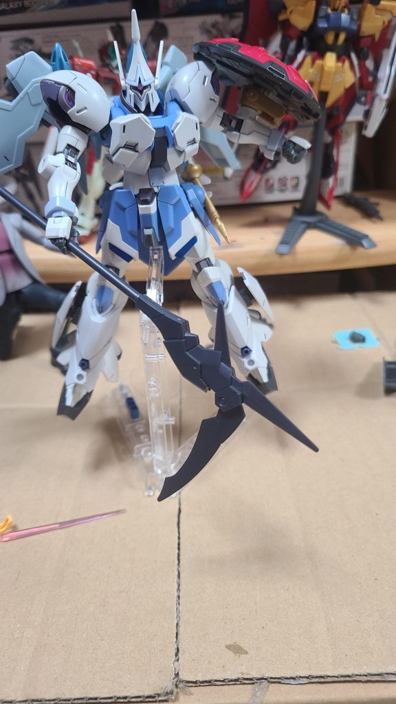 そして、名の由来になった武装の実体鎌、【アマダスハルペー】です。プルタインの鎌そのまんまやないか!と言われたらそうなんですけどね……。名前の由来としてはペルセウスに力を貸したヘルメースの使う鎌(ショーテル)のハルペーと、ギリシア神話のクロノスが持つアマダスの鎌の名前合わせただけですけどね。まぁ、私にしては名前を凝った方です。