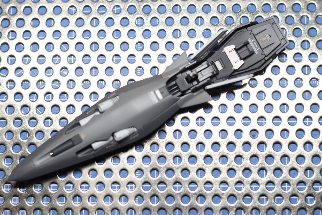 塗り分けとスジボリ