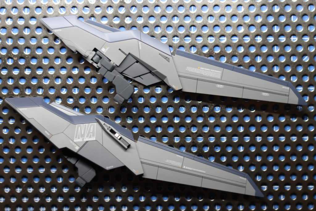 F-14トムキャットを参考にスジボリ