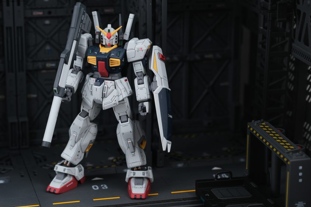 ここからは、完成後に実際に撮ったもの。RX-178 ガンダムmkⅡ。最近あまり汚さない仕上げが多いので、今回の格納庫も汚していません。