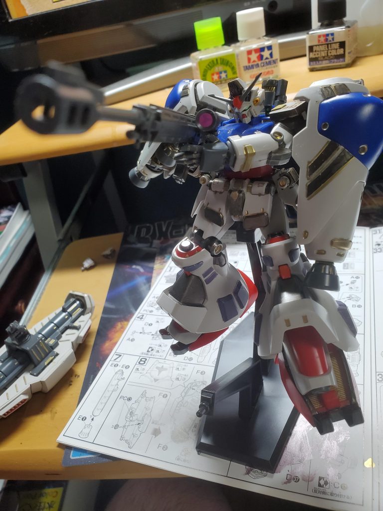 なんとなくライフルを持ったせてみました