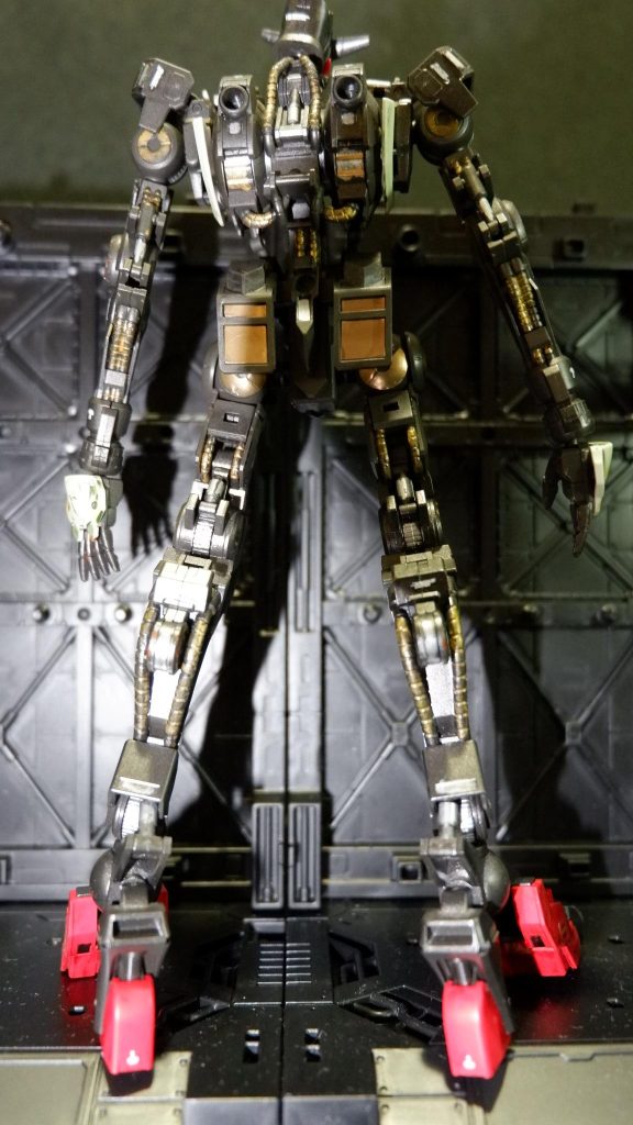 裸で後ろから。裸じゃいやーん