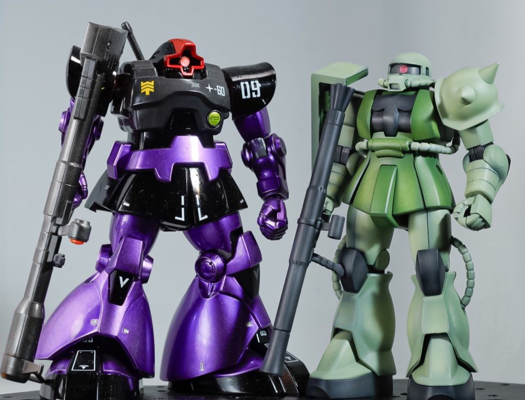 ドムとのツーショット。お盆の胡瓜と茄子のパロディで撮ったのはナイショです♪😎←最後までご覧いただき、ありがとうございました。塗装は奥が深いですね…