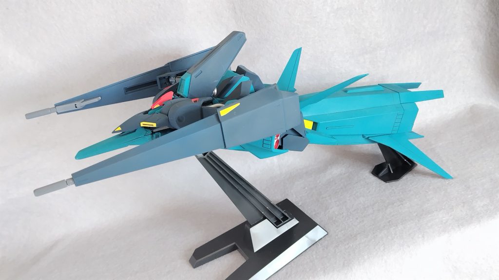 専用ブースター装着。飾るのに困る程の大迫力です。塗装、大変でした…