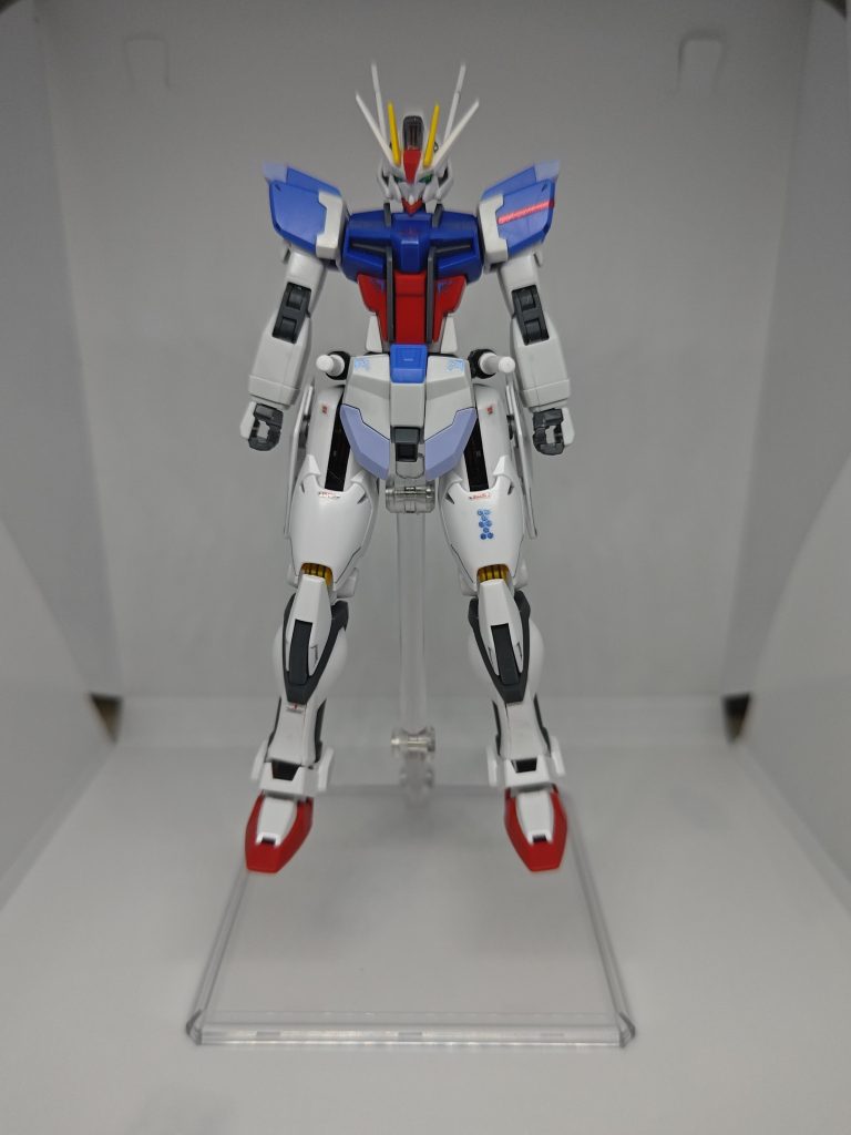 足が長いので腕を1.5ミリ延長。エアリアルの頭部にストライクのアンテナを追加。