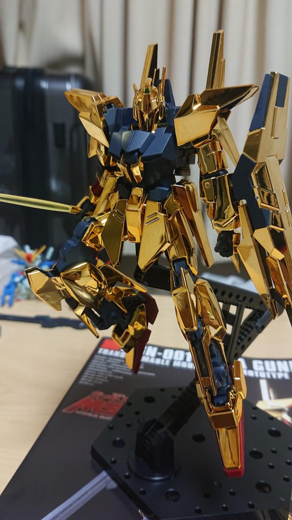 ポージングﾑｼﾞｭｲ