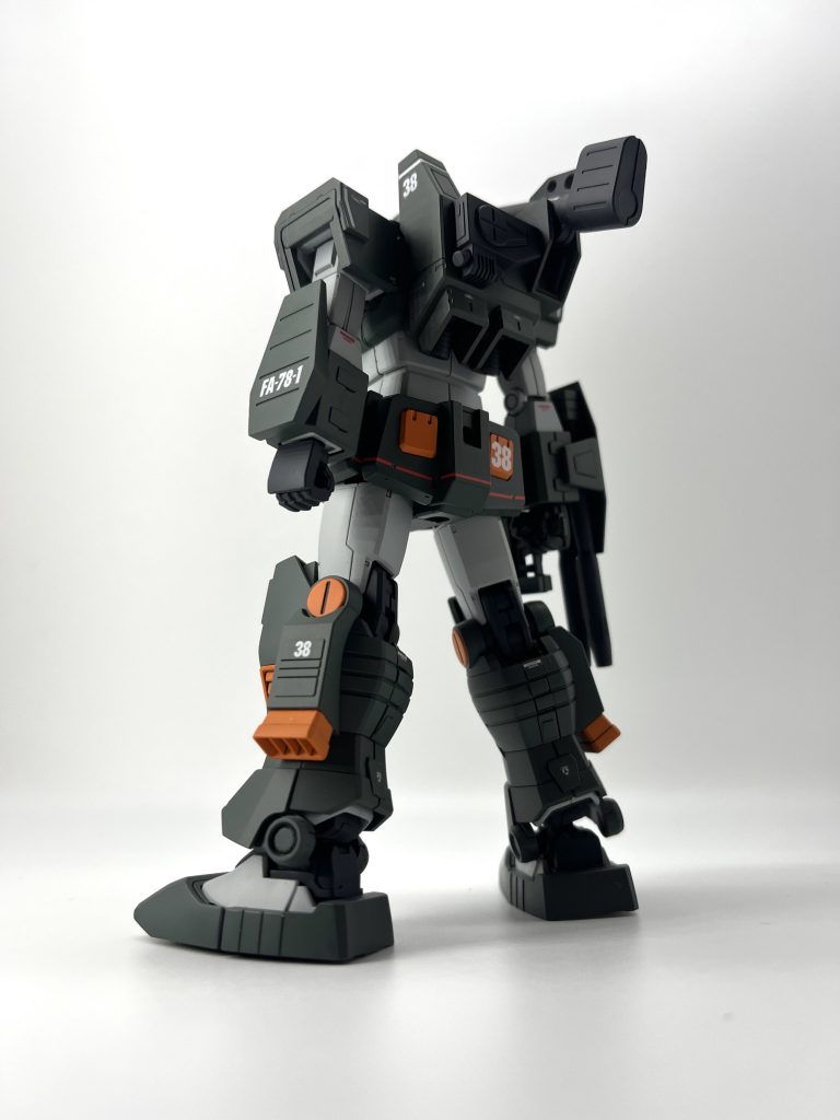 後ろ。どこから見てもカッコいい。