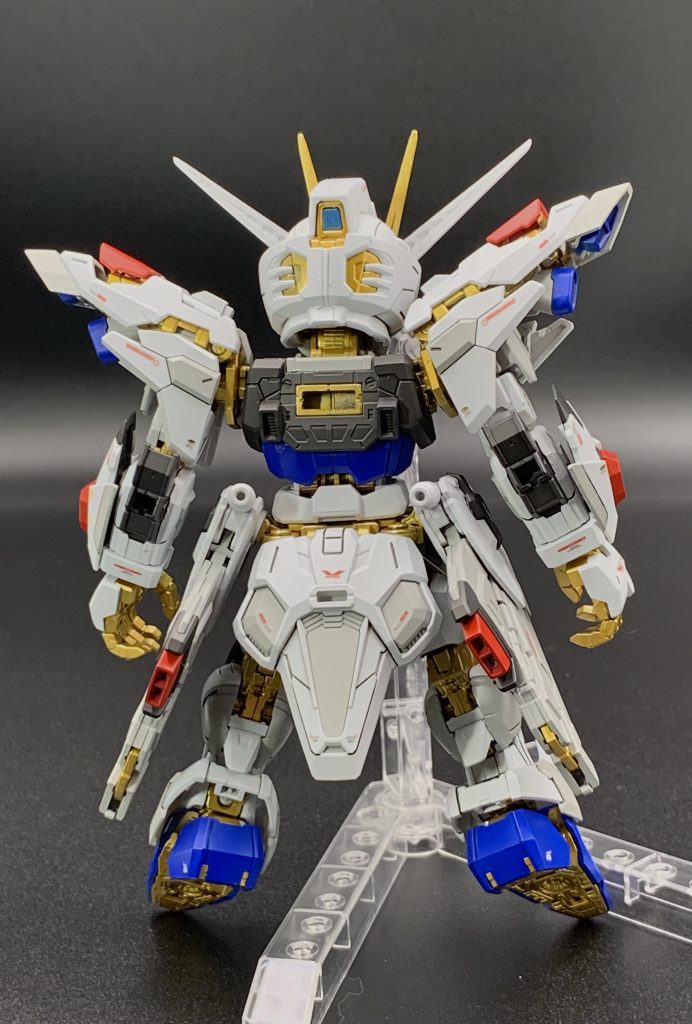 フレームはスターブライトゴールドにクリアゴールドとクリアイエローでギラついた金色を目指しました!