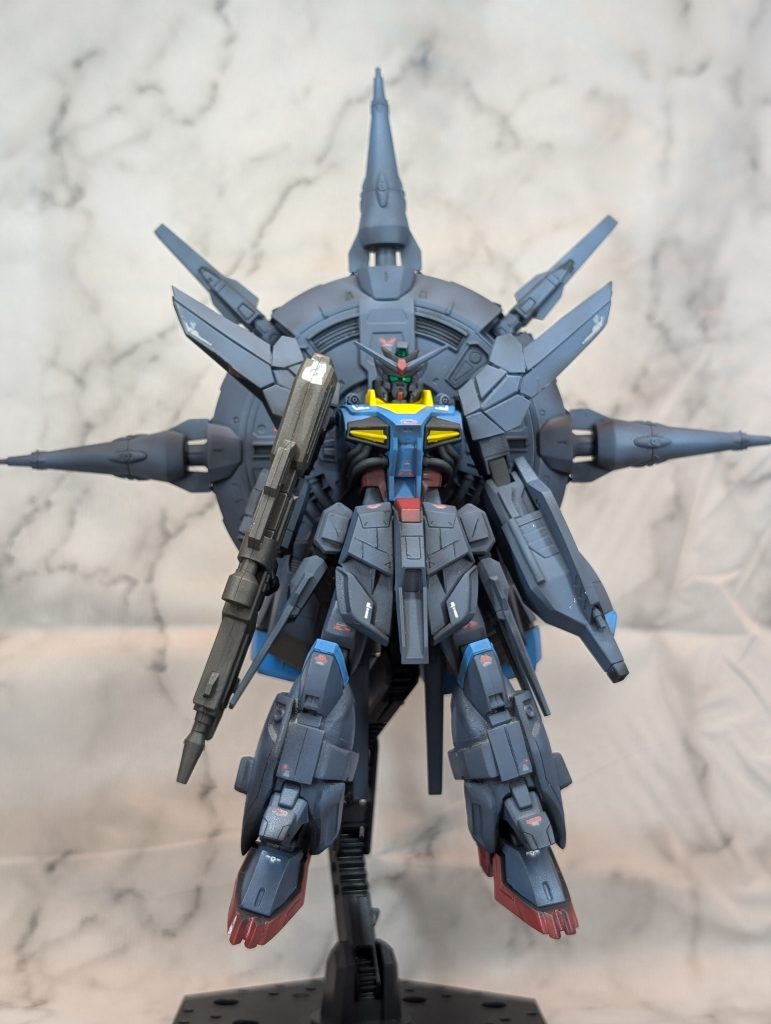 スジ彫り、プラ版、プラ棒、ジャンク品を使ってのディティールアップを今まで以上に行いましたが、今回はデカールも多用!