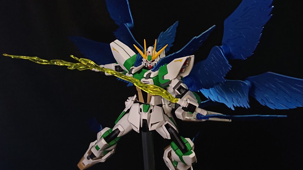 No.8:プテリュクスストライクスタービルドストライクの翼がたくさん余っていたので「付けられるだけ付けてみよう」そんな思い付きから生まれた機体となっていますビームサーベルのエフェクトに「忍パルスビームズ」を使用し燃える剣をイメージしているのですが、今思うと赤とオレンジのグラデーションで塗装すればよかったなと悔やまれます閲覧数もいまいち伸びなかった機体でもあるので、もう一度、翼を使ったストライクに挑戦してみたい気持ちがありますw