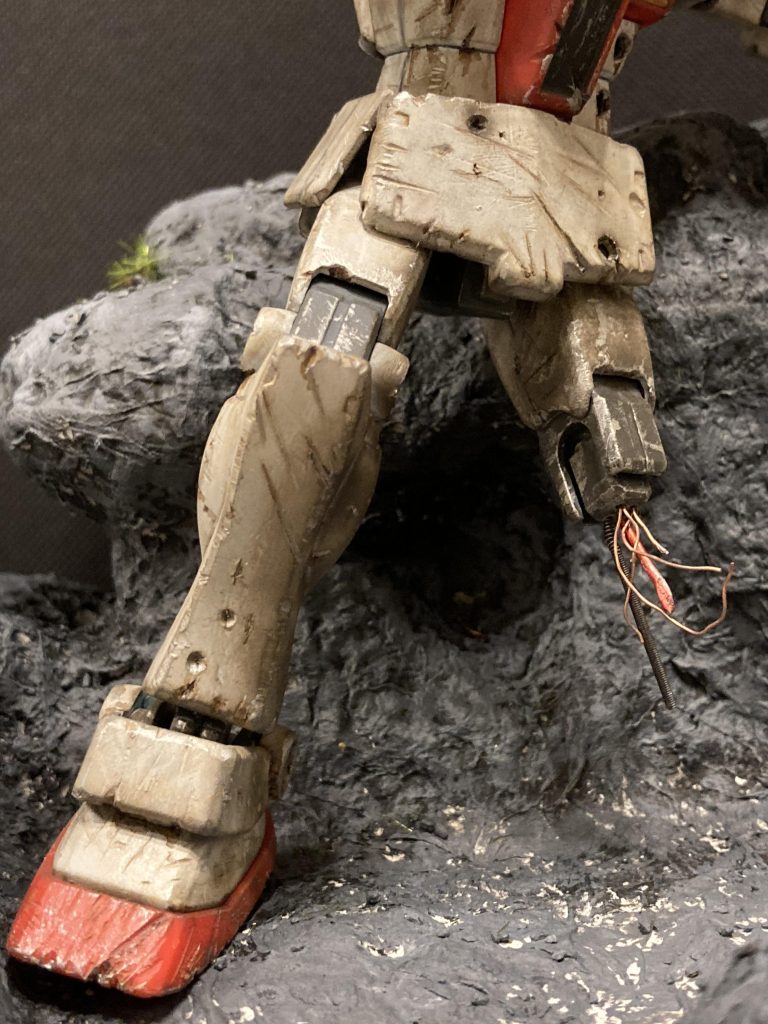 バズーカとかミサイルで吹っ飛んだイメージをしました。友達の子供（7歳くらいの女の子）配線だけで動くの？シリンダーとかないのって言われましたけど。笑