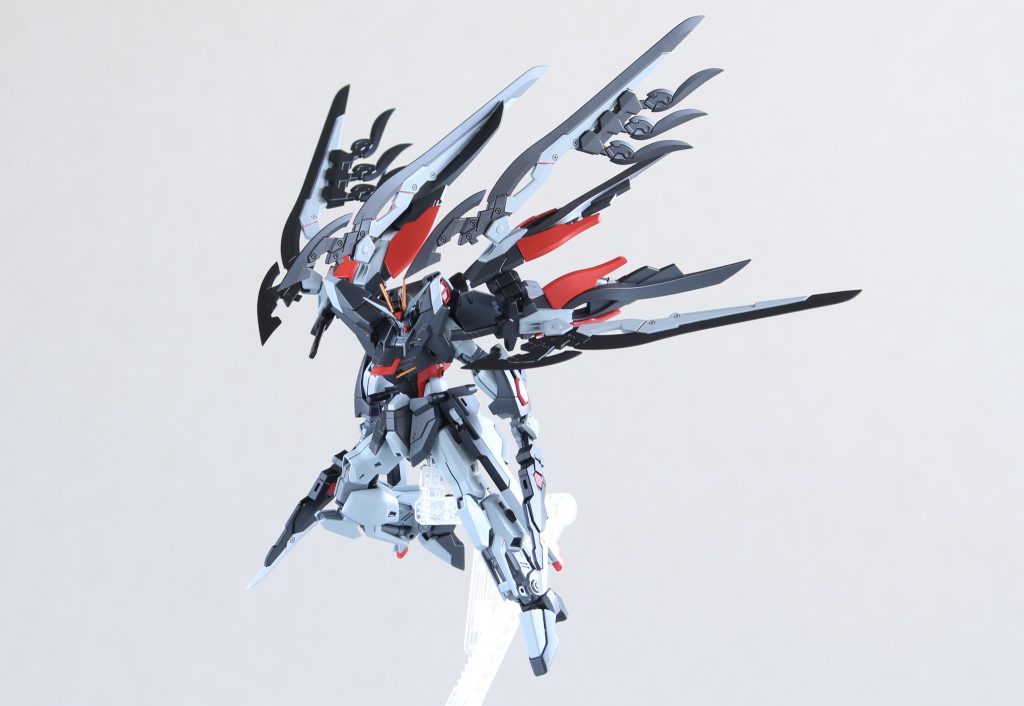 ▲ポージング①翼を変更したことでポージング付けが楽しい！