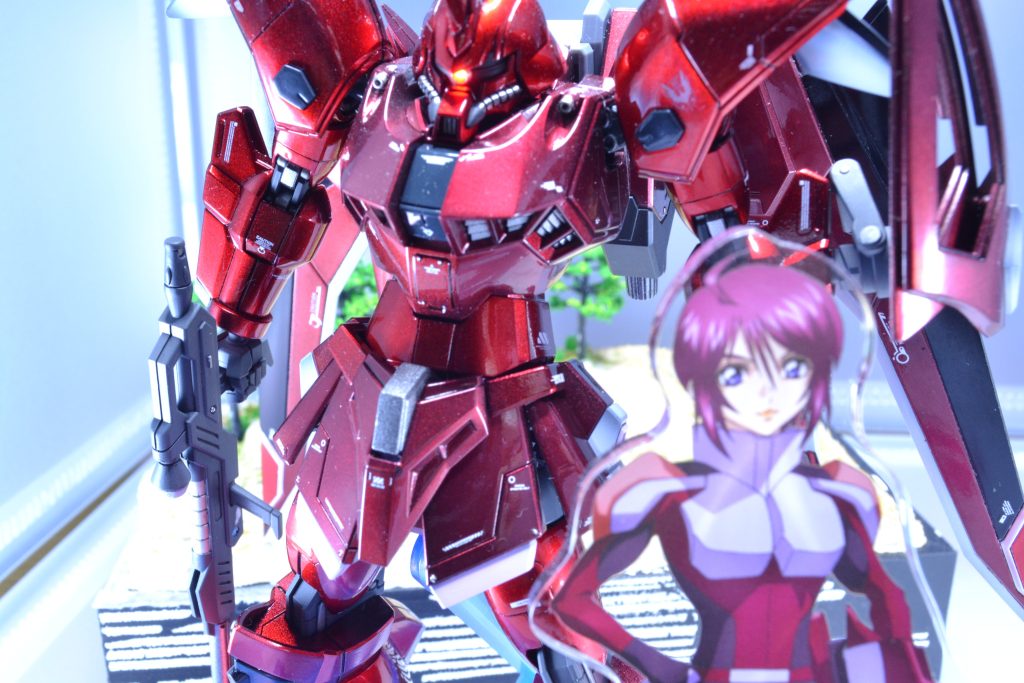 クリアランスをかなり取っていたつもりが10層以上の塗装でギチギチになってしまい、ポージングを取るのがきつかったです。