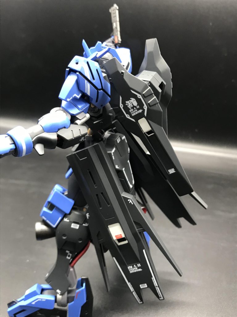 なかなかの肉抜き穴でしたがやはり目立つので埋めてみた。