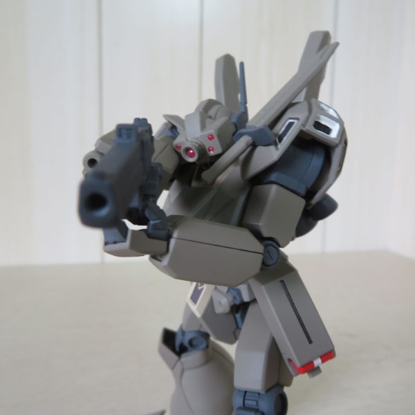 エコーズジェガンコンロイ少佐機