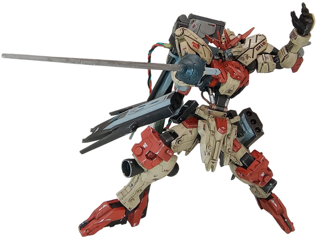 バーストサーベル。刀身が切り離せて爆発するそうです。だからサイドアーマーにストックが必要なのですね。