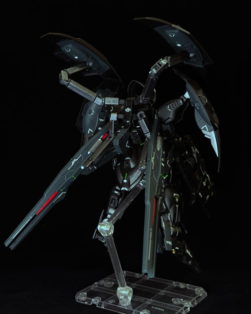 パイルバンカーは赤色で目立つような仕上げにしました。