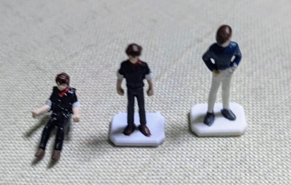 今回もパイロットを頑張って塗装してます。デュオはトロワより背が低いのね。