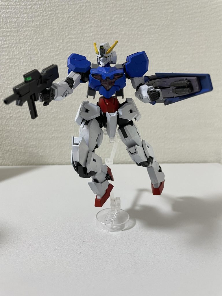 ビームカービンを構えて