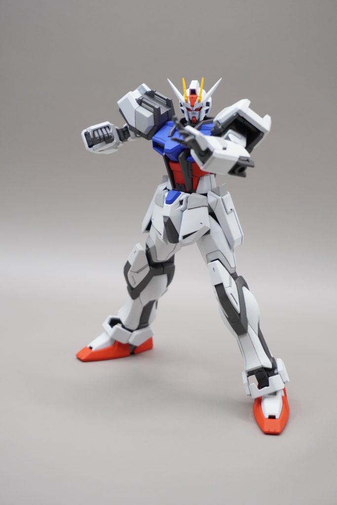 あちょースタイル。ビルドハンズ角形は良いものです。←もっと再販プリーズ(gundam-kao7)心の中のキラが「で、アーマーシュナイダーは?」と言っているのでそれもまた作らなきゃ・・・キラ「何か武器は?!・・・ない?くそぉっ!(キラキック)」