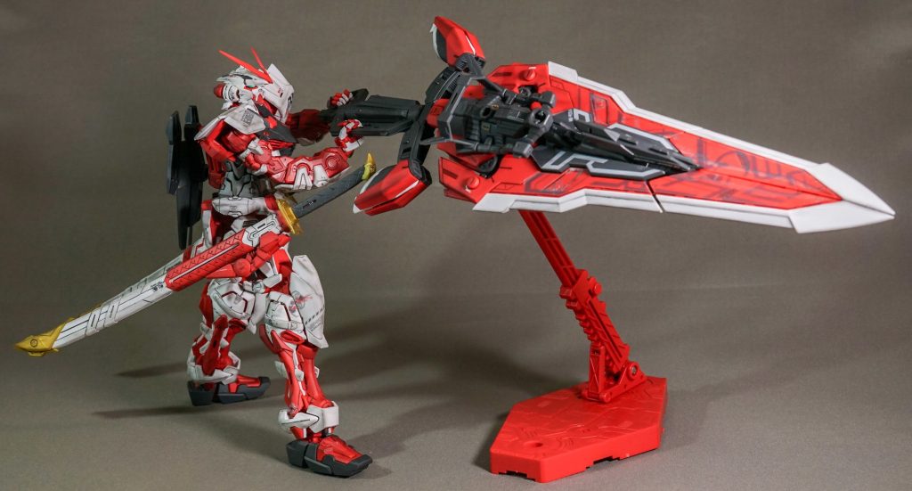 MG 1/100 MBF-P02KAI ガンダムアストレイレッドフレーム改–3枚目/制作者：しるばにあ
