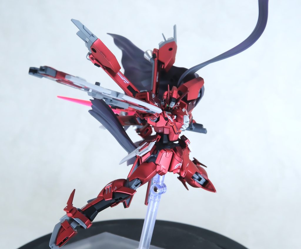 複合対艦刀プフェールフェザー<クジャクの羽>の意味ジャスティスのビームライフルをゴリゴリにカスタム。実質半分はスクラッチです。