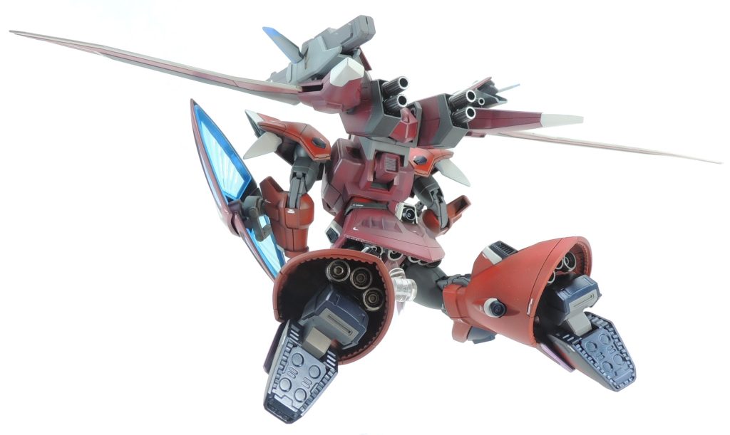 スカート・脚部・足裏に凹凸のディティールを追加しており、チラ見えした時の精密感を演出。