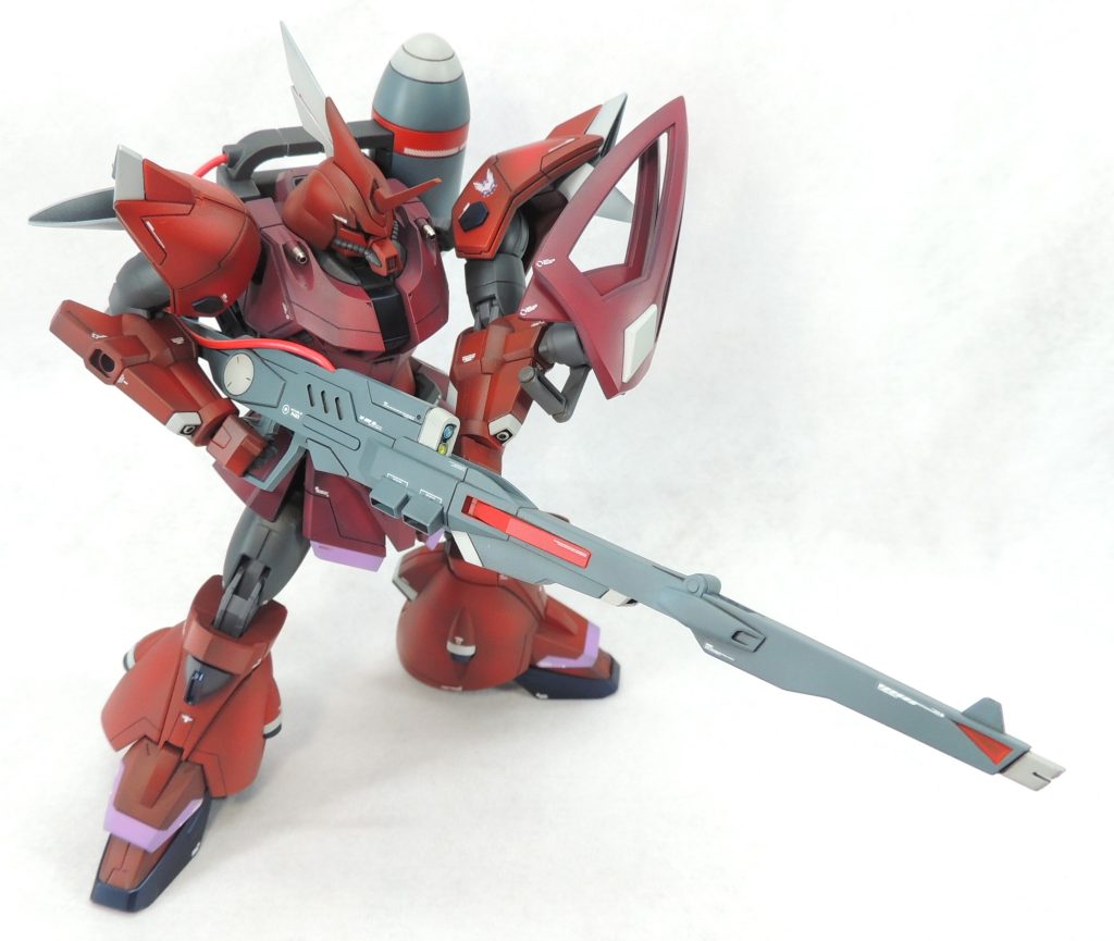 ザクウォーリアの後継機だけあって、違和感なくポージングが決まります。