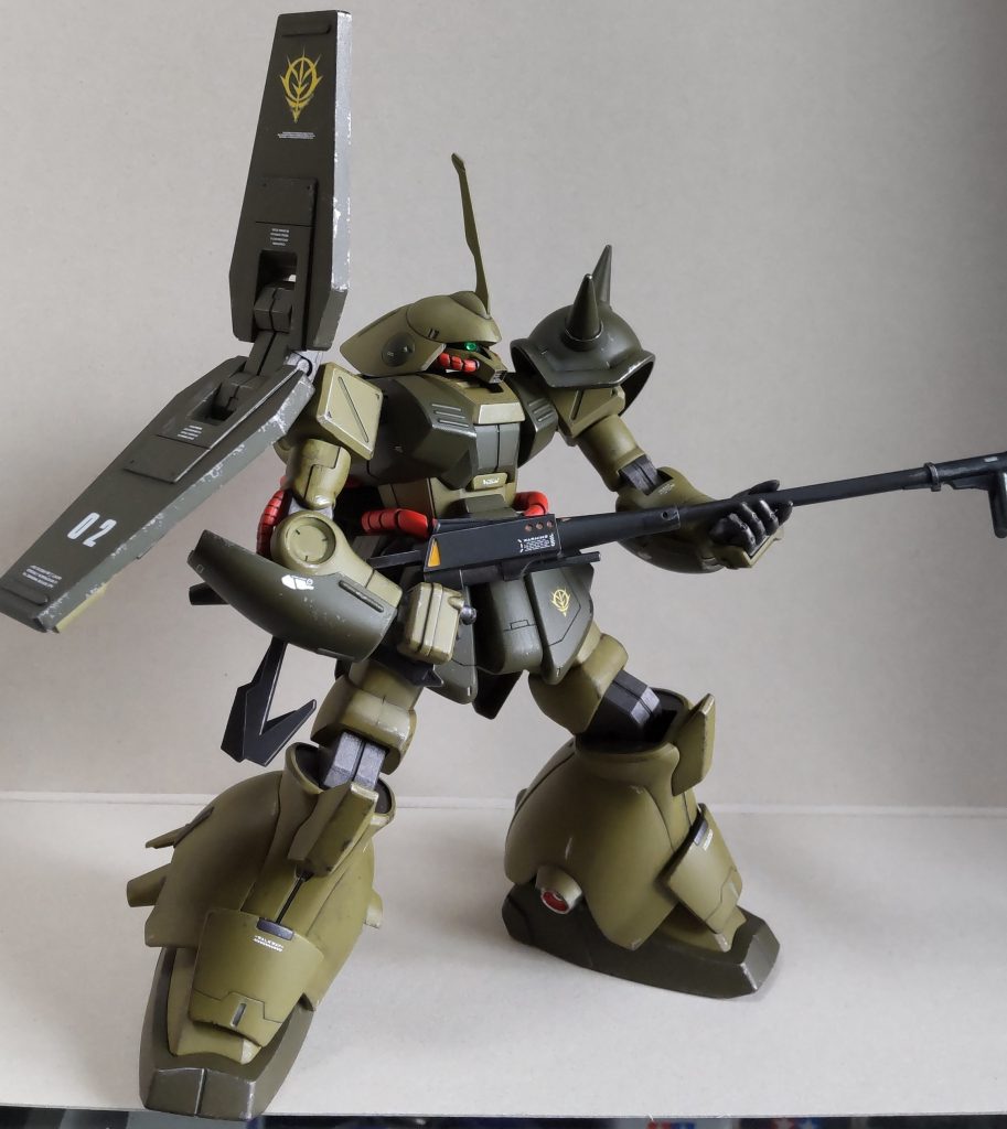 フェダーインライフルは持たせるのに苦労しました。